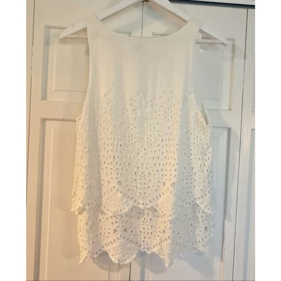 Cabi Frolic white eyelet tiered sleeveless top size M - Picture 10 of 12